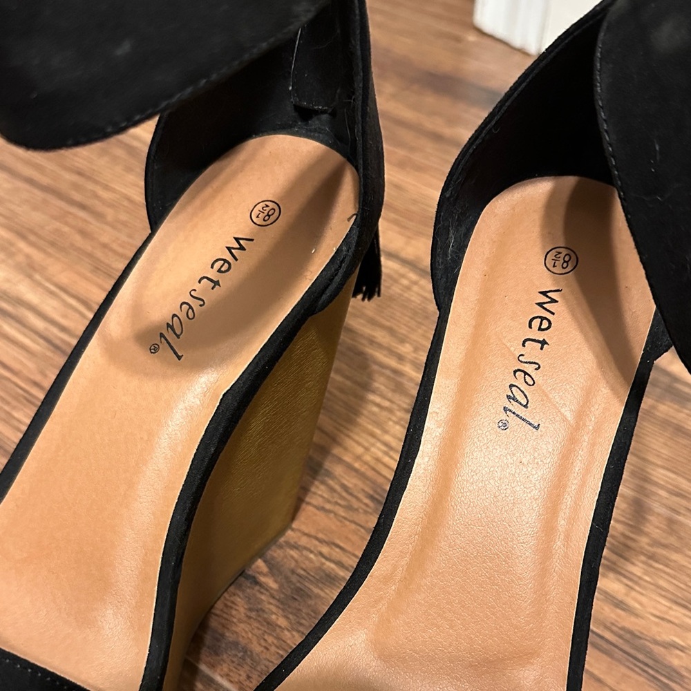 Wet Seal 8.5 Black Suede Women's Wedge Sandals - Picture 2 of 7